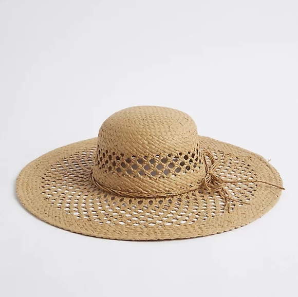 🛑Sale🛑 Torrid OVERSIZED FLOPPY HAT - BEIGE - Picture 4 of 4